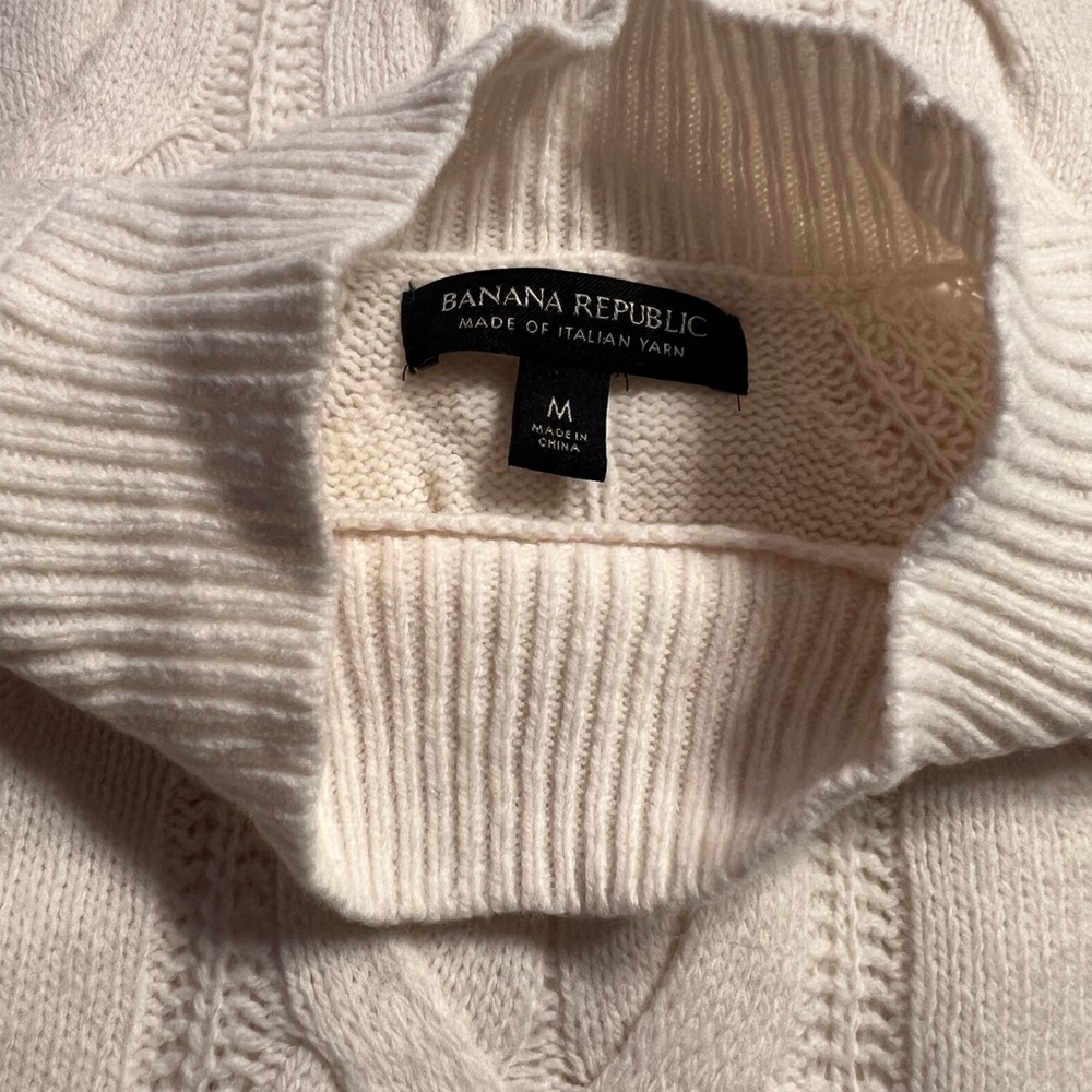 NWOT Merino Blend Banana Republic Ivory Pura Merino-Blend Sweater Sz M - Picture 6 of 9